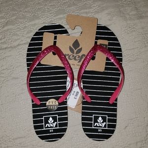 Reef Flip Flops ~ NWT